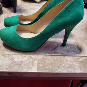 NEW faux suede pumps